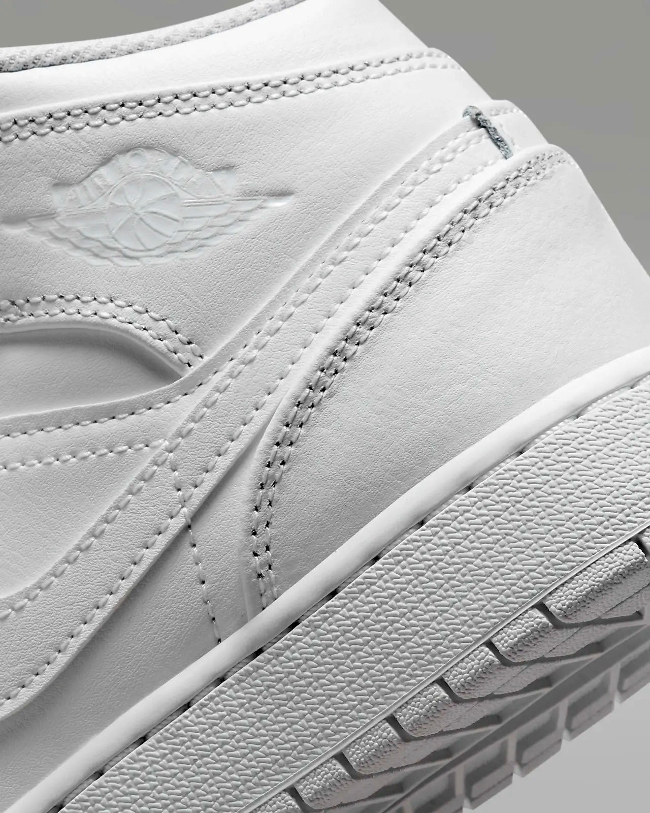 Nike - Air Jordan 1 - White