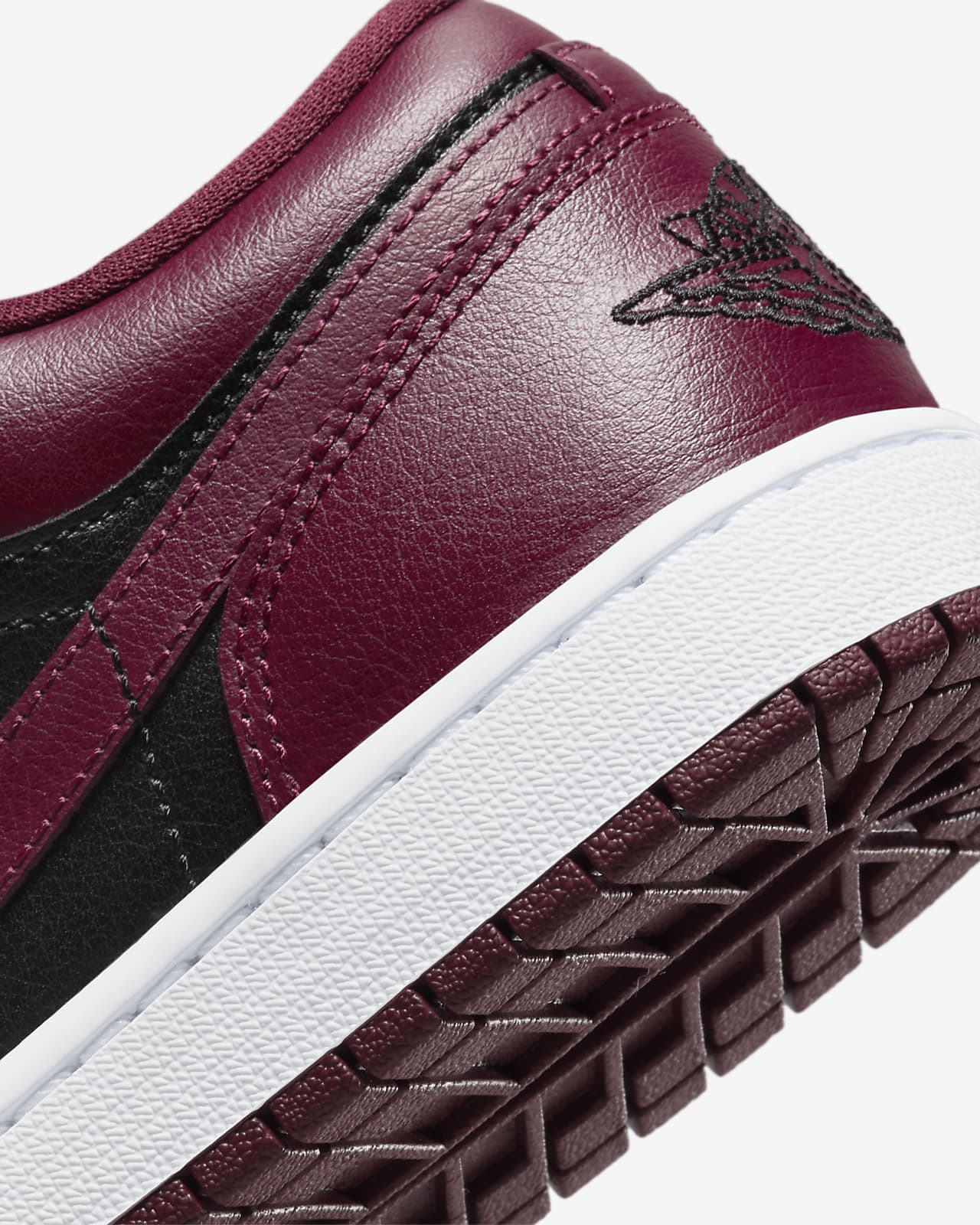 Nike - Air Jordan 1 Low - Black Maroon