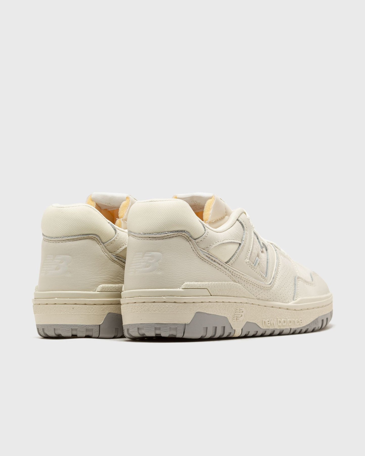 newbalance_turtledove_beige_heel