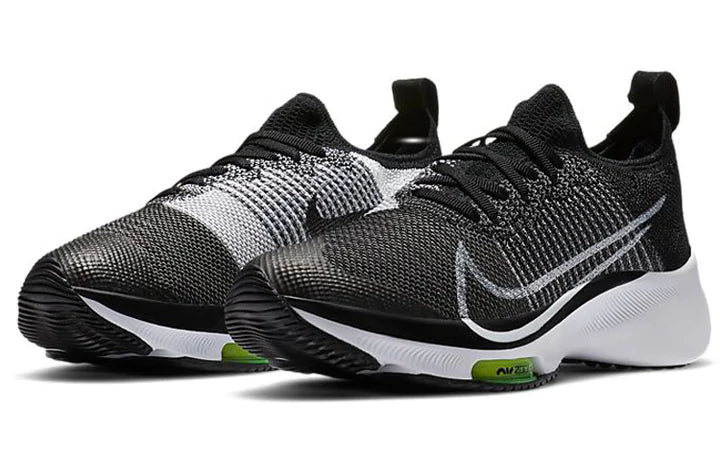 Nike - AIR ZOOM TEMPO FLYKNIT