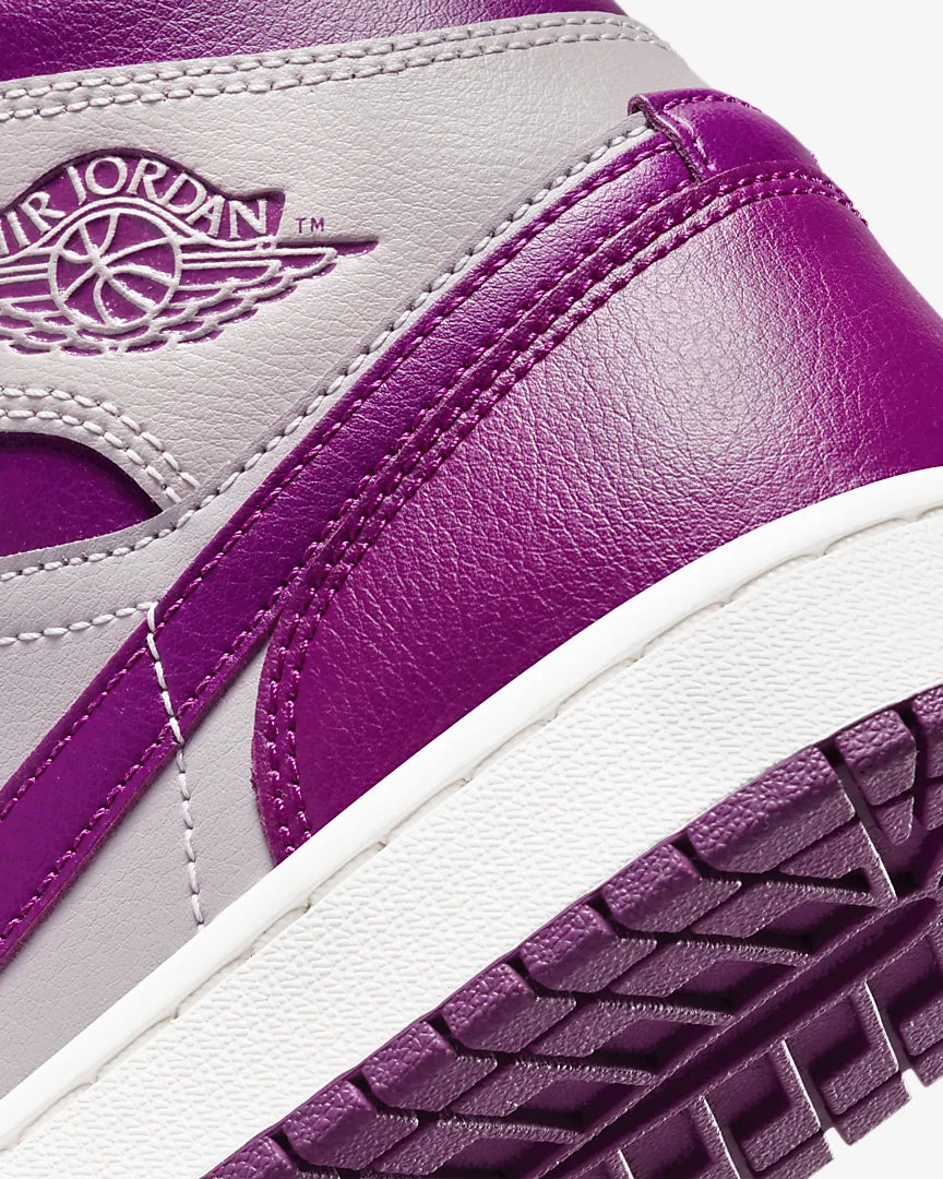 Nike - Air Jordan 1 Mid - MAGENTA