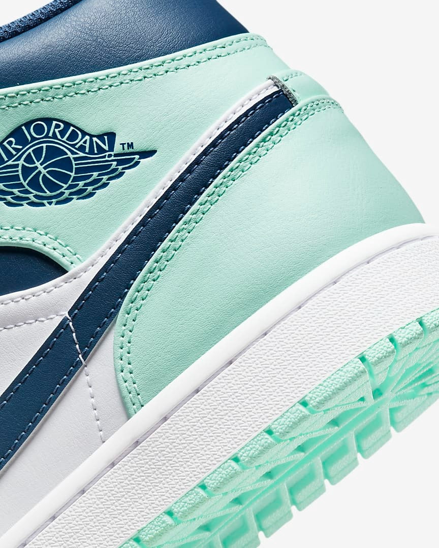 Nike - Air Jordan 1 Mid 'Blue Mint'