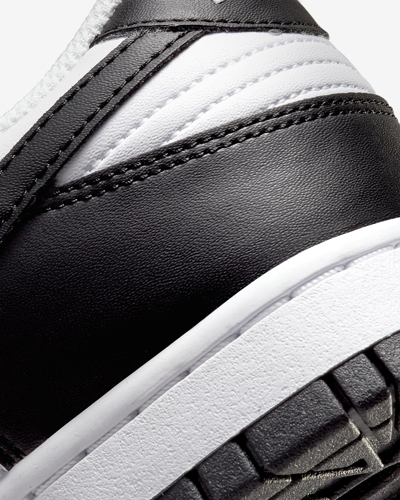 Nike - Dunk Low NN - Panda