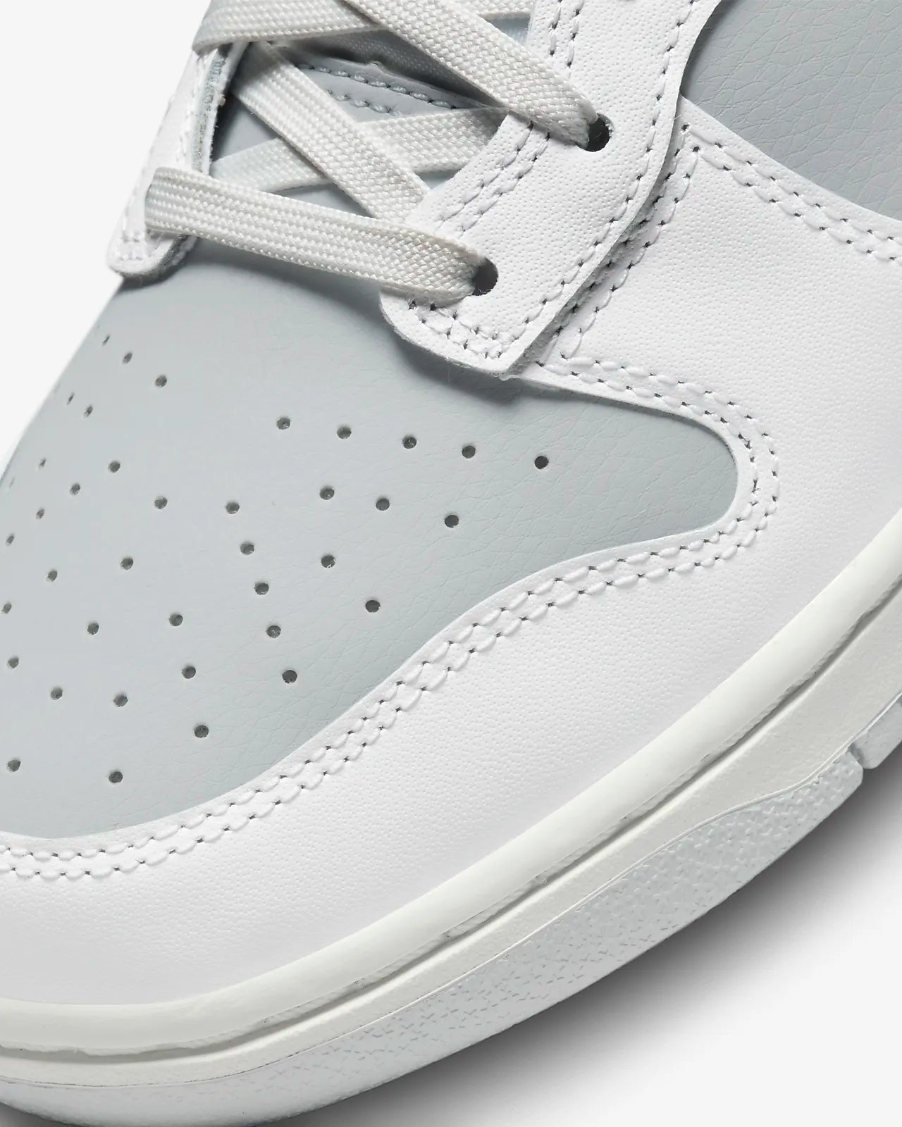 Nike - Dunk High Retro - White Pure Platinum