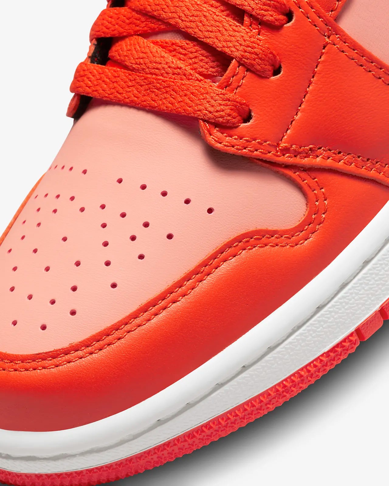 Nike - Air Jordan 1 Low SE - ORANGE BLACK
