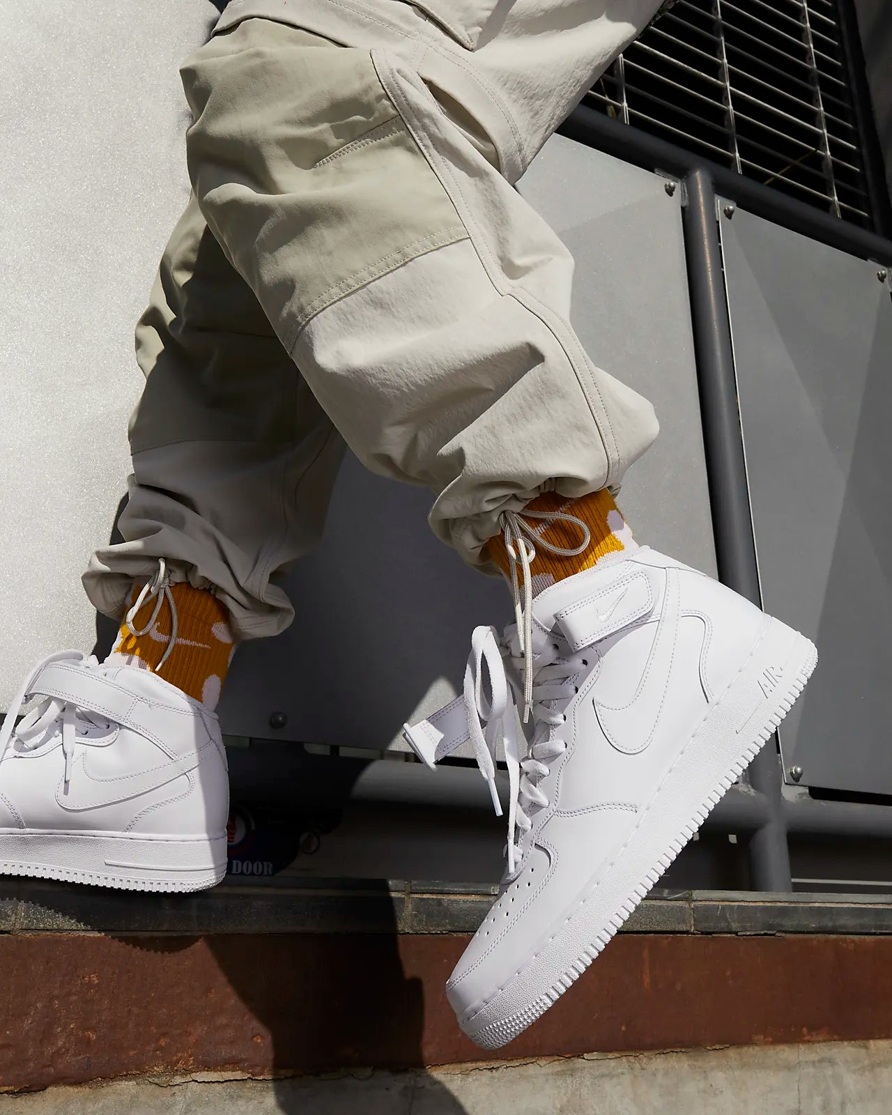 Nike - Air Force 1 Mid ‘07