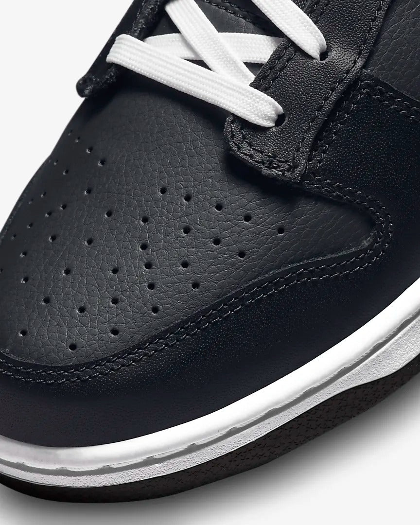 Nike - Dunk Low Retro - Black Panda