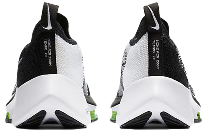 Nike - AIR ZOOM TEMPO FLYKNIT