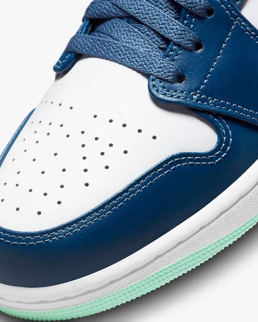 Nike - Air Jordan 1 Mid 'Blue Mint'